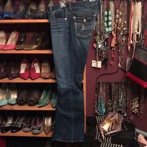 American Eagle kick boot Jeans